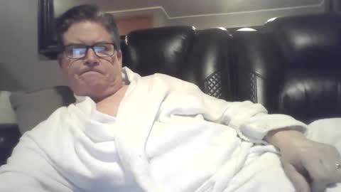 Snapshot of gameon1969 chatting on February 9, 10:42 am gameon1969 online show from February 9, 10:42 am