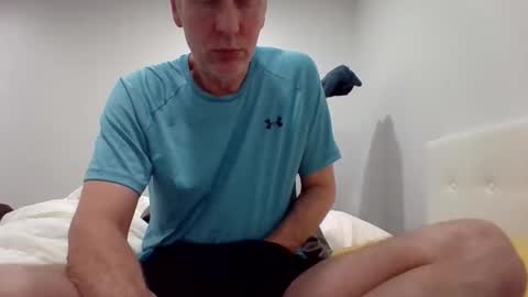 Snapshot of gamerboy200 chatting on December 21, 11:45 pm gamerboy200 online show from December 21, 11:45 pm