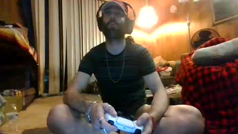 Snapshot of gamerfiend420 chatting on November 19, 8:14 am gamerfiend420 online show from November 19, 8:14 am