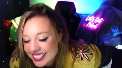 Snapshot of garagesex22 chatting on January 8, 7:13 am Jenna  - be back MONDAY night.  online show from January 8, 7:13 am