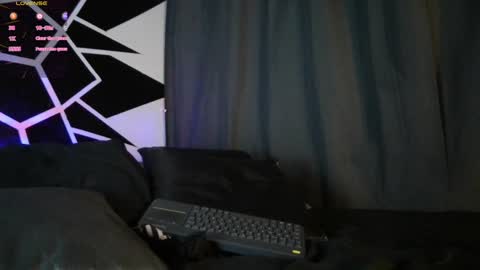 Chris  Dont forget to gift me thumb up Its very important to me and makes me happy AF  online show from January 30, 9:36 pm