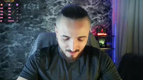 Chris  Dont forget to gift me thumb up Its very important to me and makes me happy AF  online show from February 19, 5:38 am