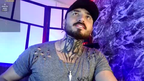 Chris  Dont forget to gift me thumb up Its very important to me and makes me happy AF  online show from December 23, 6:44 am