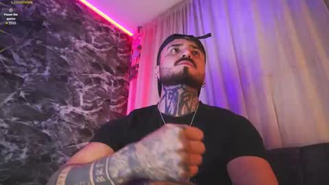 Chris  Dont forget to gift me thumb up Its very important to me and makes me happy AF  online show from March 3, 5:24 am