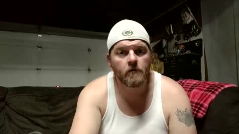 Snapshot of garrabrant225 chatting on November 1, 1:40 am garrabrant225 online show from November 1, 1:40 am