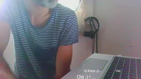 Snapshot of garrafade24 chatting on November 16, 12:11 pm Garrafade24 online show from November 16, 12:11 pm