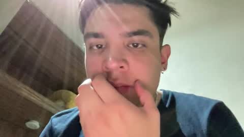 Snapshot of garypinepineapple chatting on April 27, 3:59 am garypinepineapple online show from April 27, 3:59 am