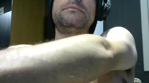 gauchors21 online show from December 21, 10:17 am