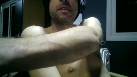 gauchors21 online show from September 19, 3:19 am