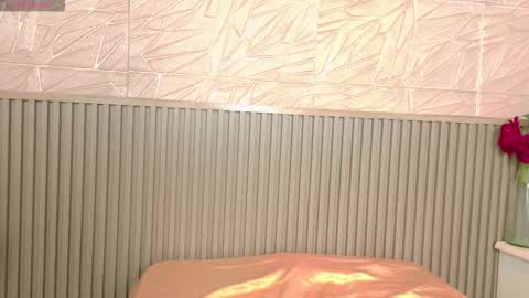 gaviluc_ online show from November 28, 10:29 am