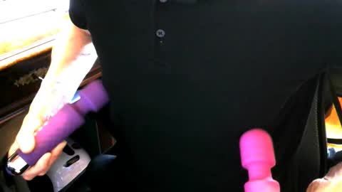 Snapshot of gay_slave_on_cam chatting on November 12, 9:21 am gay slave on cam online show from November 12, 9:21 am