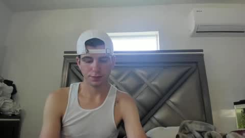 Snapshot of gayndepressed chatting on September 13, 6:51 pm Trace online show from September 13, 6:51 pm