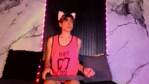 HAN online show from December 13, 10:37 pm