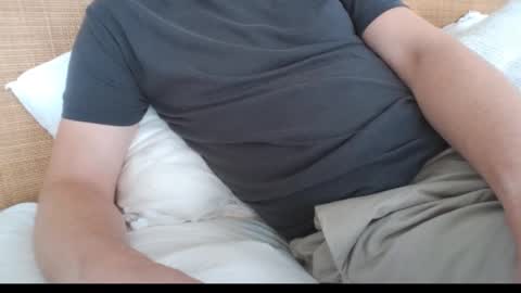 Snapshot of gccurious76 chatting on November 16, 5:46 am GCGuy online show from November 16, 5:46 am