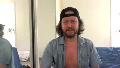 Snapshot of gcsurfer81 chatting on December 16, 12:48 am gcsurfer81 online show from December 16, 12:48 am