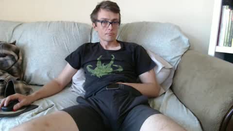 Snapshot of gdanch chatting on February 27, 9:47 pm G online show from February 27, 9:47 pm