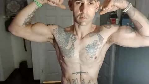 Snapshot of geekedoutlabs chatting on September 15, 11:54 am Zanecubano online show from September 15, 11:54 am