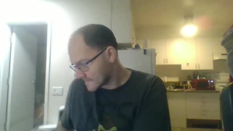 Snapshot of geekgamer41 chatting on November 6, 2:34 am geekgamer41 online show from November 6, 2:34 am