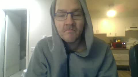 Snapshot of geekgamer41 chatting on November 11, 3:28 am geekgamer41 online show from November 11, 3:28 am