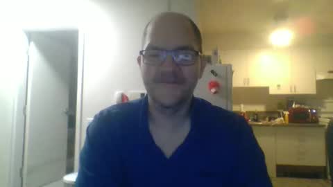 Snapshot of geekgamer41 chatting on December 18, 2:39 am geekgamer41 online show from December 18, 2:39 am