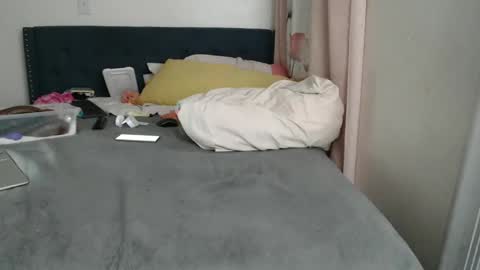 The Empress online show from February 14, 6:02 am