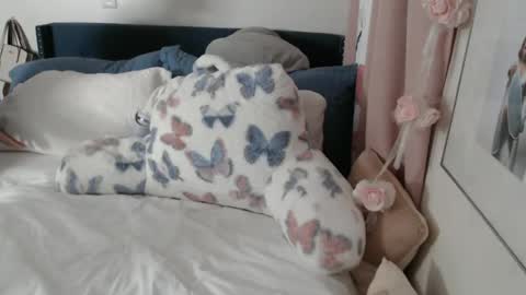 The Empress online show from November 6, 11:04 pm