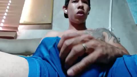 Snapshot of gekyunwasbanned chatting on September 25, 7:50 pm Andrs online show from September 25, 7:50 pm