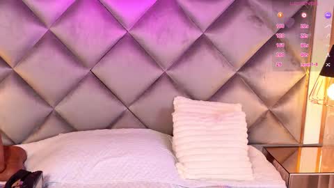 Snapshot of gemma_sm chatting on October 16, 3:18 am Maria online show from October 16, 3:18 am