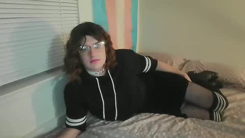 Rachelle online show from November 10, 1:59 am