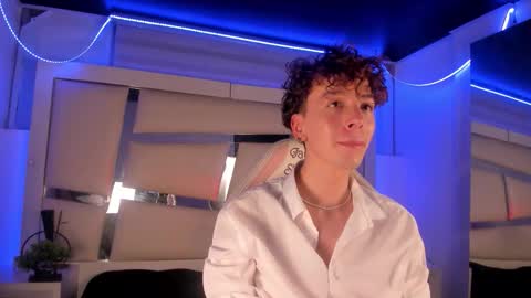 Snapshot of genesis_ask chatting on November 27, 2:57 am Genesis online show from November 27, 2:57 am