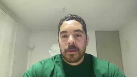 Snapshot of genesis_wb chatting on January 1, 6:15 am genesis_wb online show from January 1, 6:15 am