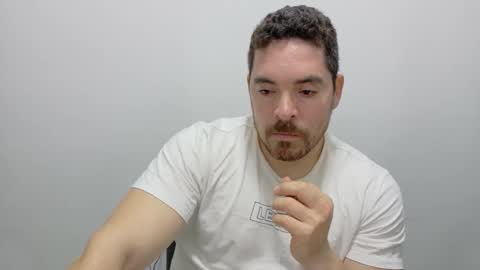 Snapshot of genesis_wb chatting on November 8, 11:47 pm genesis_wb online show from November 8, 11:47 pm