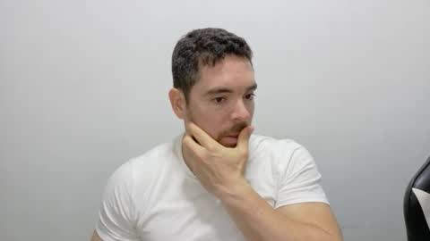 Snapshot of genesis_wb chatting on December 4, 2:32 am genesis_wb online show from December 4, 2:32 am