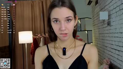 Amely  online show from October 7, 4:20 am