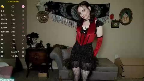 Snapshot of gennanyx chatting on December 14, 4:18 am Genna Nyx online show from December 14, 4:18 am