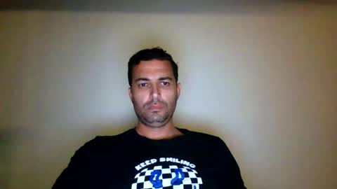 Snapshot of genteldevil chatting on October 18, 10:32 pm genteldevil online show from October 18, 10:32 pm