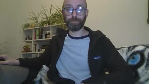 Snapshot of geon2xx chatting on November 8, 5:34 pm Geon online show from November 8, 5:34 pm