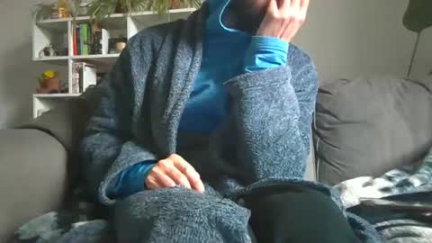 Snapshot of geon2xx chatting on November 14, 8:46 am Geon online show from November 14, 8:46 am