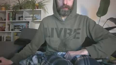 Snapshot of geon2xx chatting on November 16, 7:30 pm Geon online show from November 16, 7:30 pm