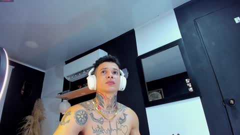 Snapshot of george_prince2 chatting on January 10, 6:09 am independent model online show from January 10, 6:09 am