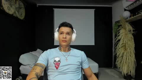 Snapshot of george_prince2 chatting on January 22, 7:35 am independent model online show from January 22, 7:35 am