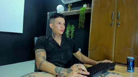 Snapshot of george_prince2 chatting on February 14, 5:51 am independent model online show from February 14, 5:51 am