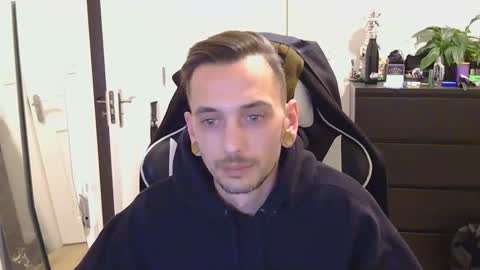 georgek0011 online show from November 11, 11:49 pm