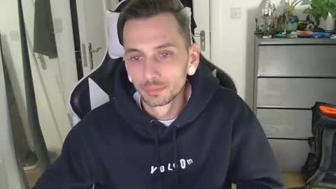 georgek0011 online show from March 22, 1:31 am