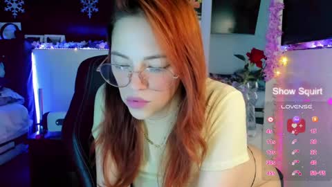 georgina_moschino online show from January 15, 2:38 am