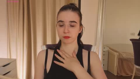 Snapshot of georginatrue chatting on November 9, 3:05 am My name is Kelly online show from November 9, 3:05 am