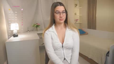 Snapshot of georginatrue chatting on December 3, 3:14 am My name is Kelly online show from December 3, 3:14 am