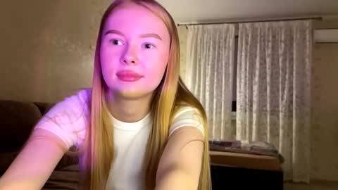 Amelia online show from October 2, 8:49 pm