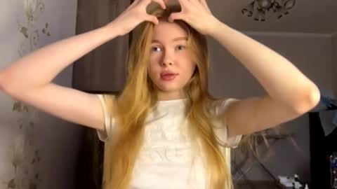 Amelia online show from October 22, 9:09 am