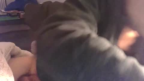 Snapshot of german33bi chatting on November 25, 3:17 am German33FFM1 online show from November 25, 3:17 am